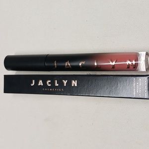 Jaclyn Cosmetics Crabby liquid lipstick New